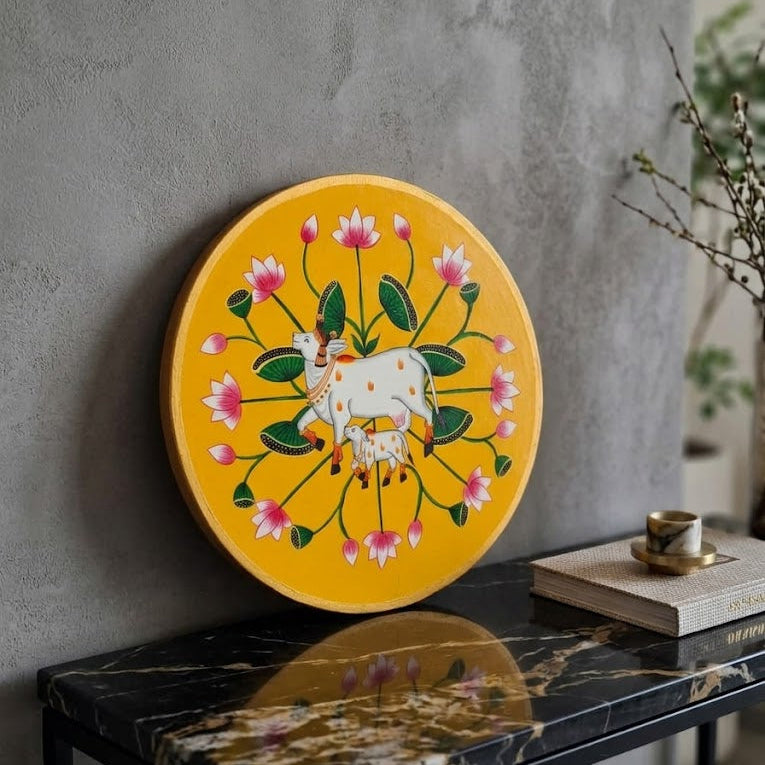 Handpainted wooden Pichwai round wall decor| 10 Inches| Oil painting| Cow Pichwai