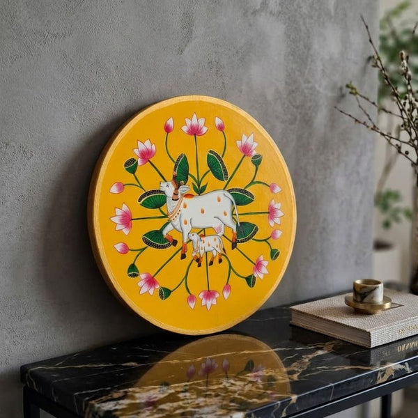 Handpainted wooden Pichwai round wall decor| 10 Inches| Oil painting| Cow Pichwai