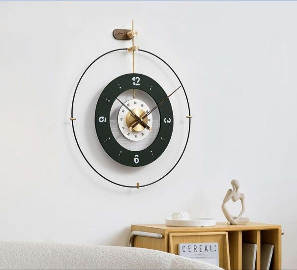 Modern round antique and stylish wall clock| black white